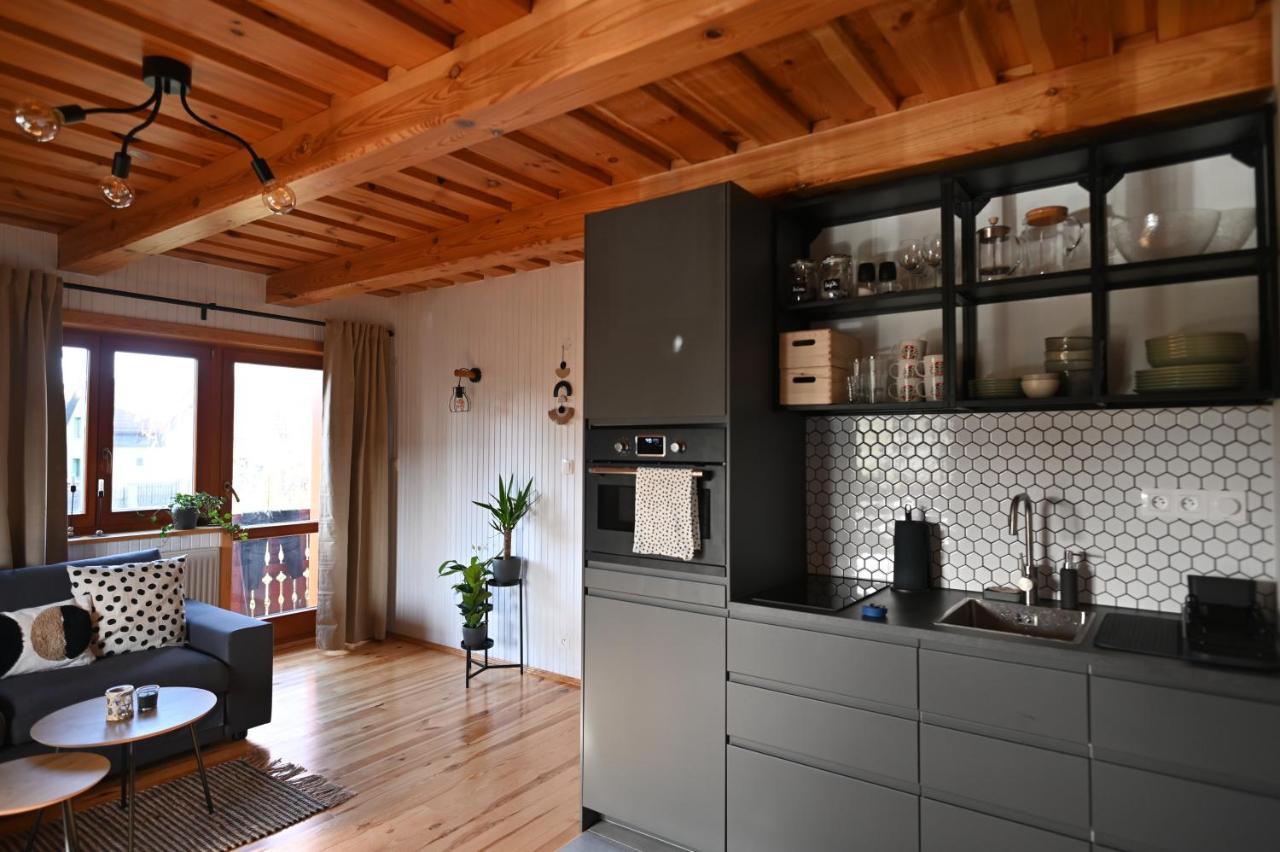 Apartman S Krbom Vedla Zubacky ตาตรันสกา ชตราบา ภายนอก รูปภาพ