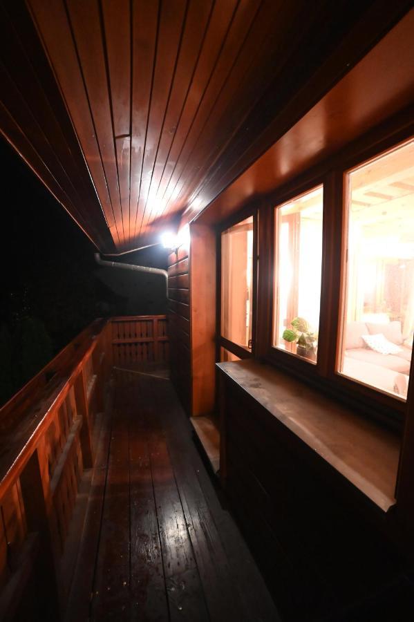 Apartman S Krbom Vedla Zubacky ตาตรันสกา ชตราบา ภายนอก รูปภาพ