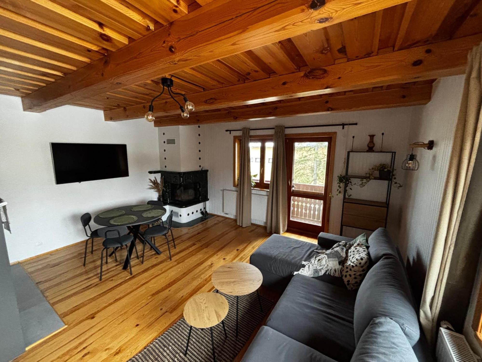 Apartman S Krbom Vedla Zubacky ตาตรันสกา ชตราบา ภายนอก รูปภาพ
